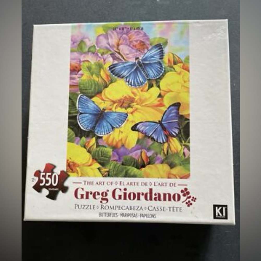 Greg Giordano "Butterflies" 550 Piece Puzzle
